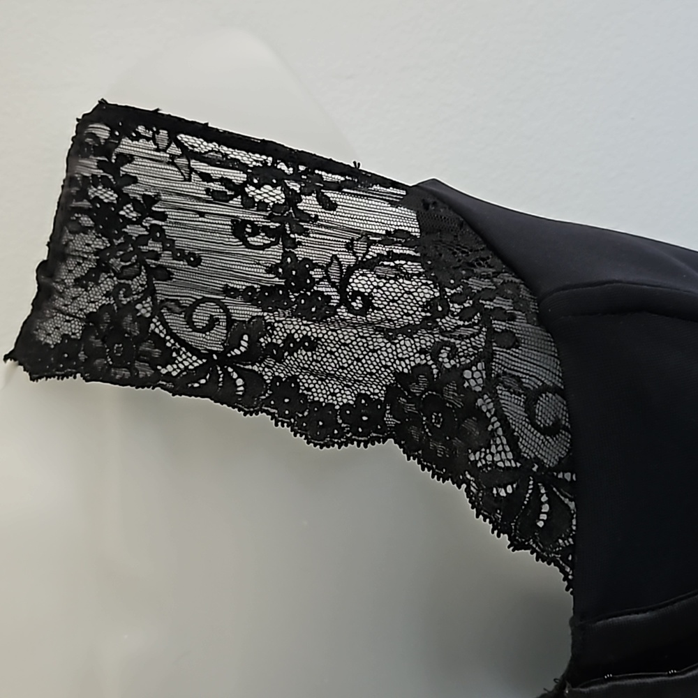 Cosabella Black Bustier Lace Sleeveless Shoulders Front Closure NWT Sz. M - Picture 2 of 5